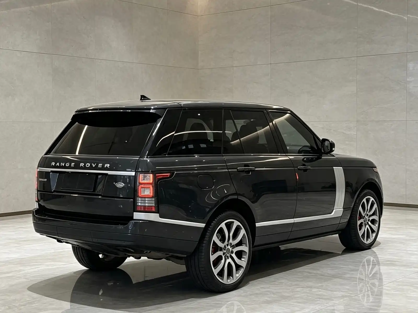 Фото 3 - Land Rover Range Rover