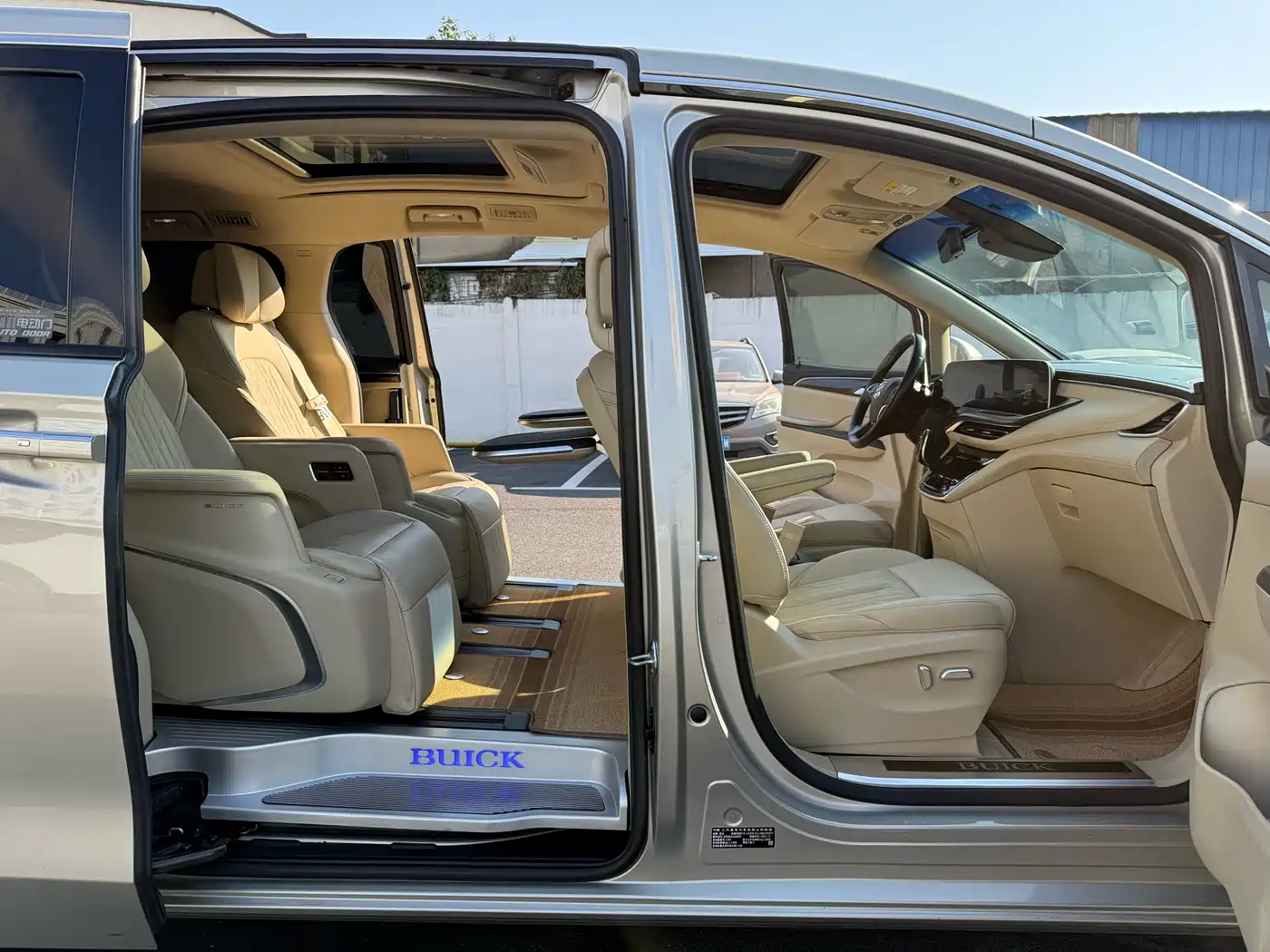 Buick GL8 2022 ES Landmark 653T Luxury фото 5