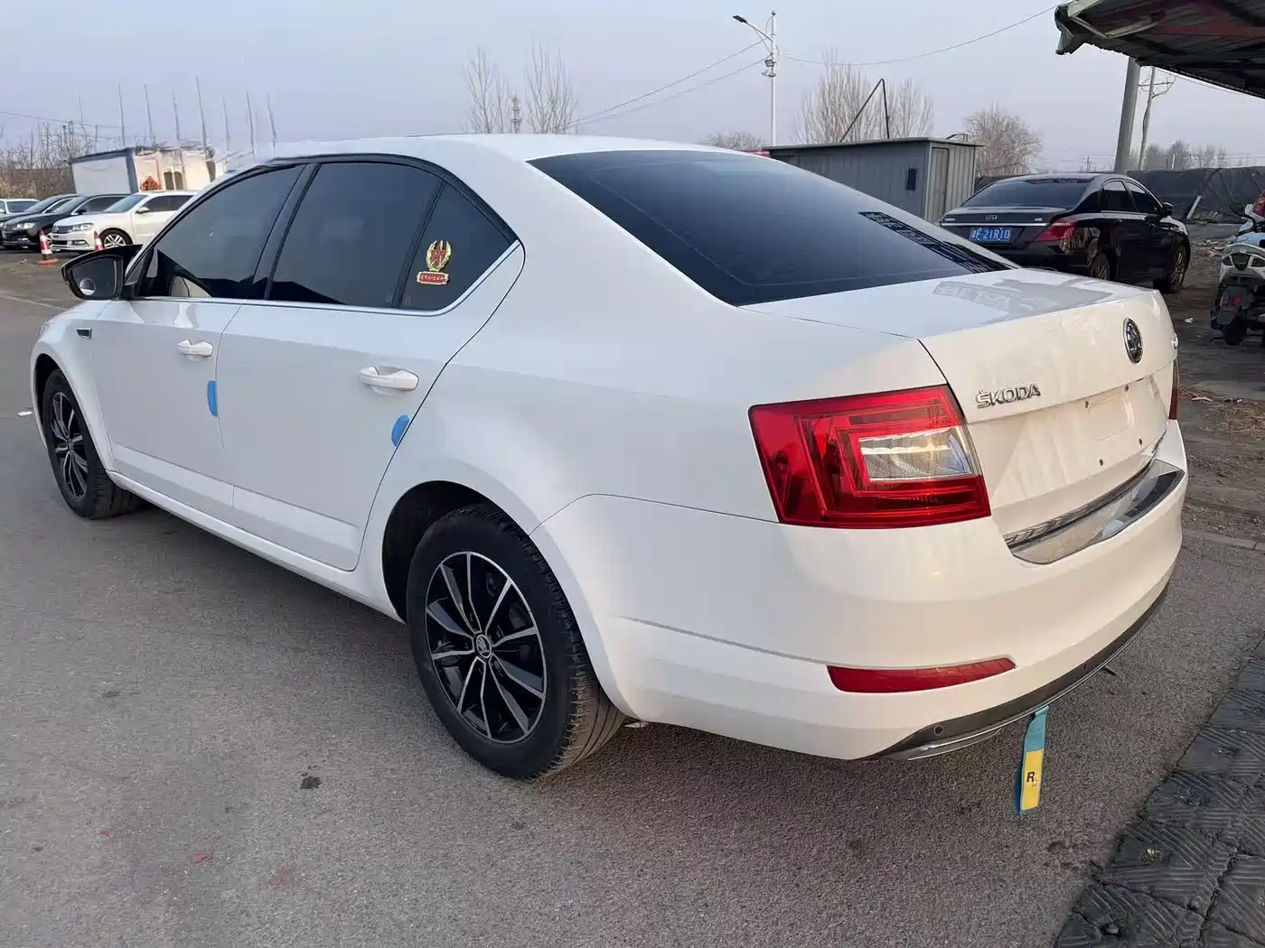 Škoda Octavia 2017 1.6L Auto QianXing фото 6