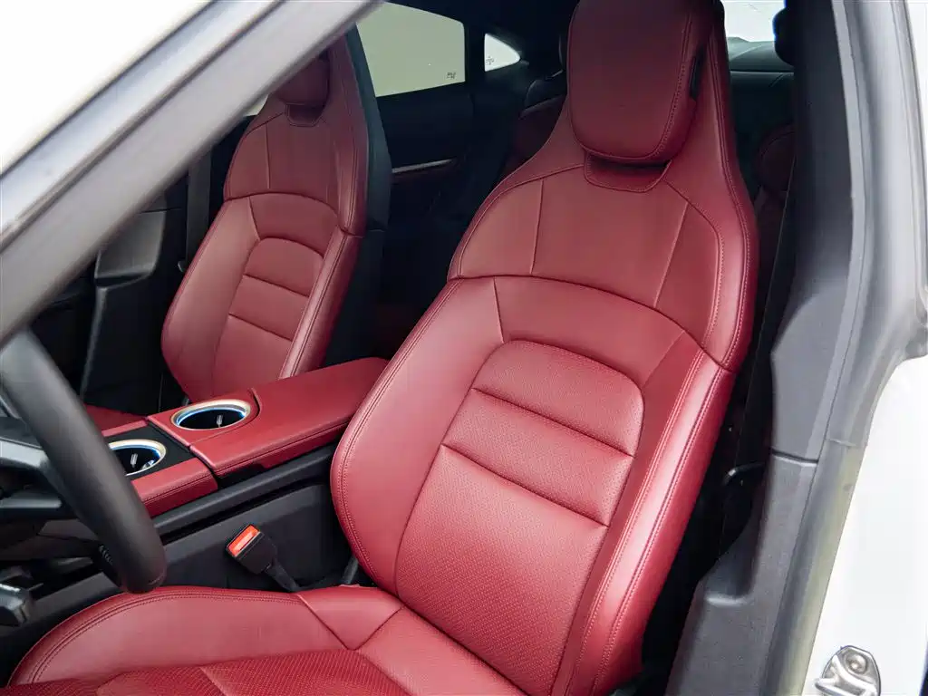 Porsche Taycan 2022 Facelift Taycan фото 14