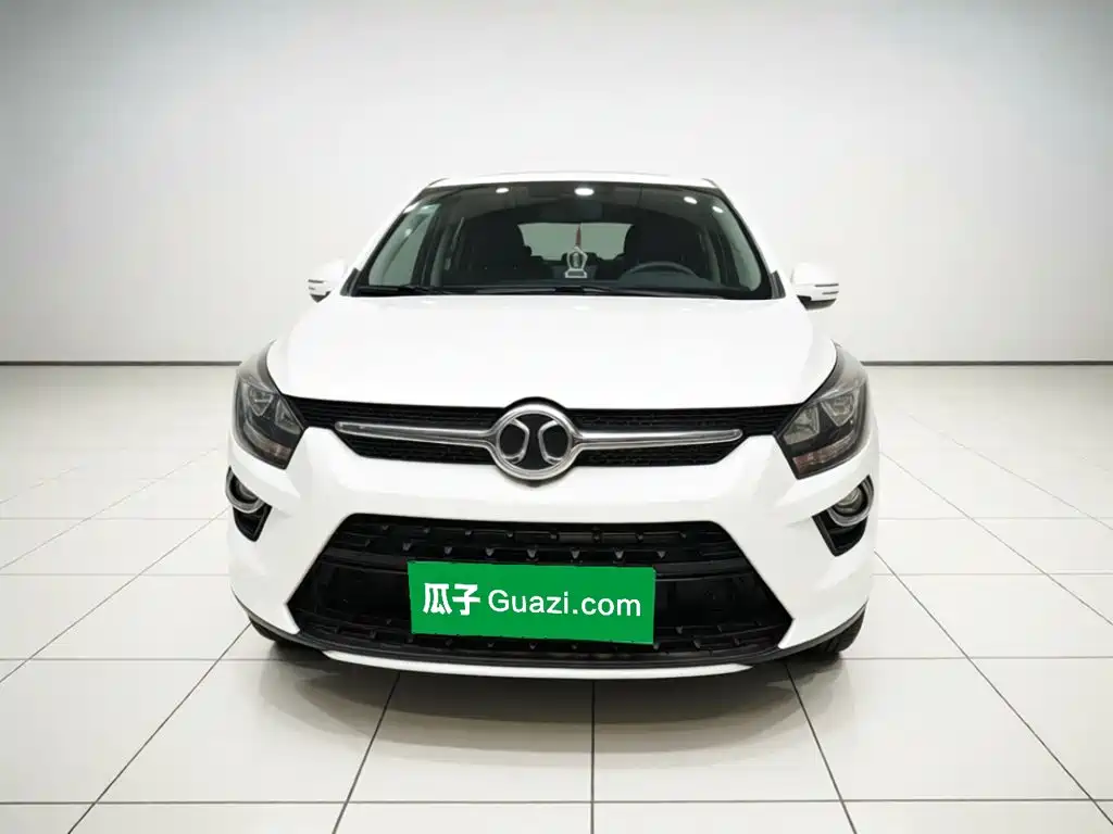 BAIC Senova X25 2016 2015 1.5L Automatic Luxury