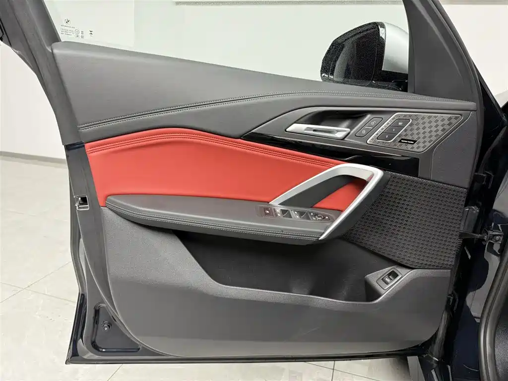 BMW X1 2024 sDrive25Li X Design Package фото 10