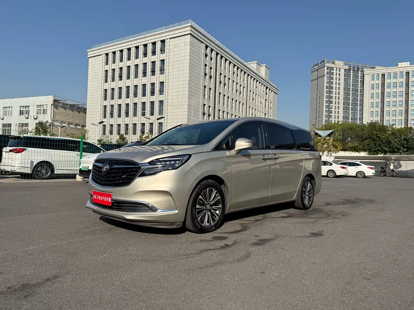 Buick GL8 2022 ES Landmark 653T Luxury фото 3