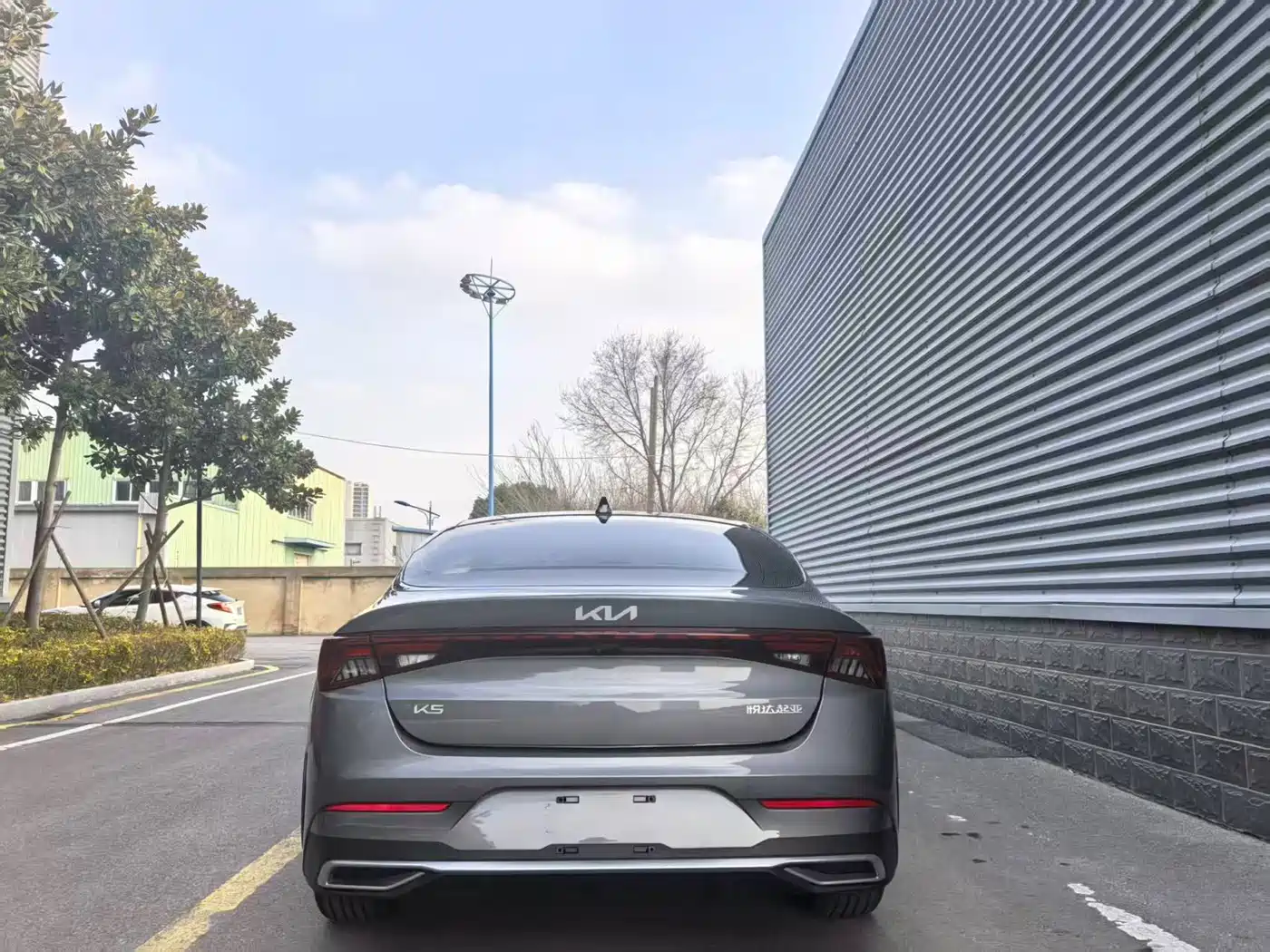 KIA K5