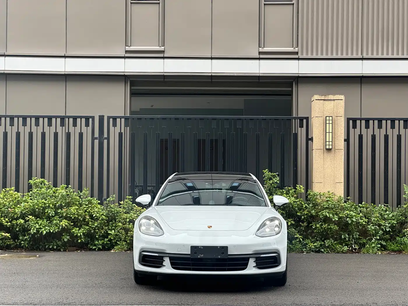 Porsche Panamera 2019 Panamera 4 Sport Turismo 2.9T фото 2
