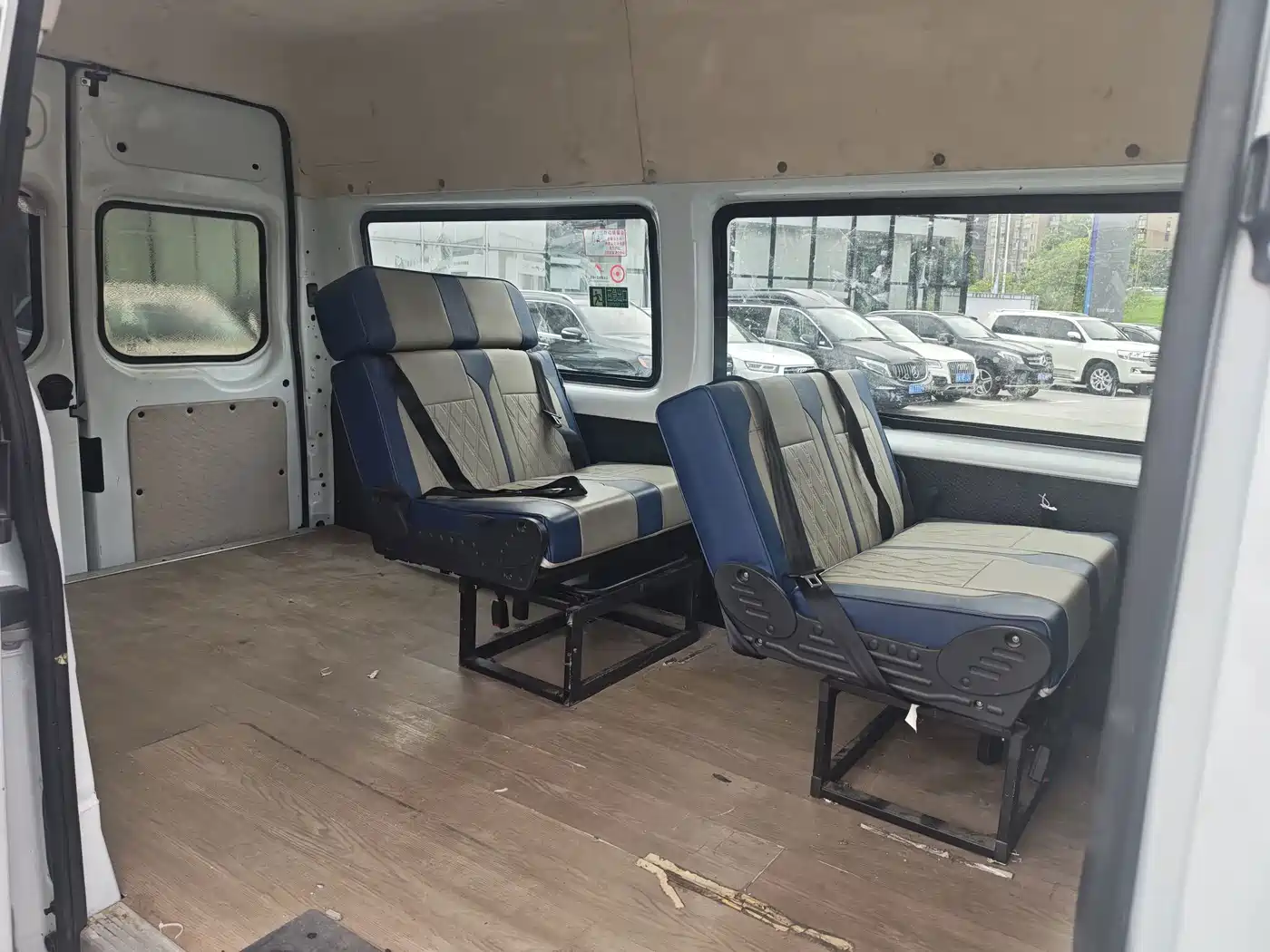 Jiangling JMC Fushun 2024 2023 2.0T Manual Medium Wheelbase Medium Roof Commercial Multi-Purpose Vehicle 6-Seater