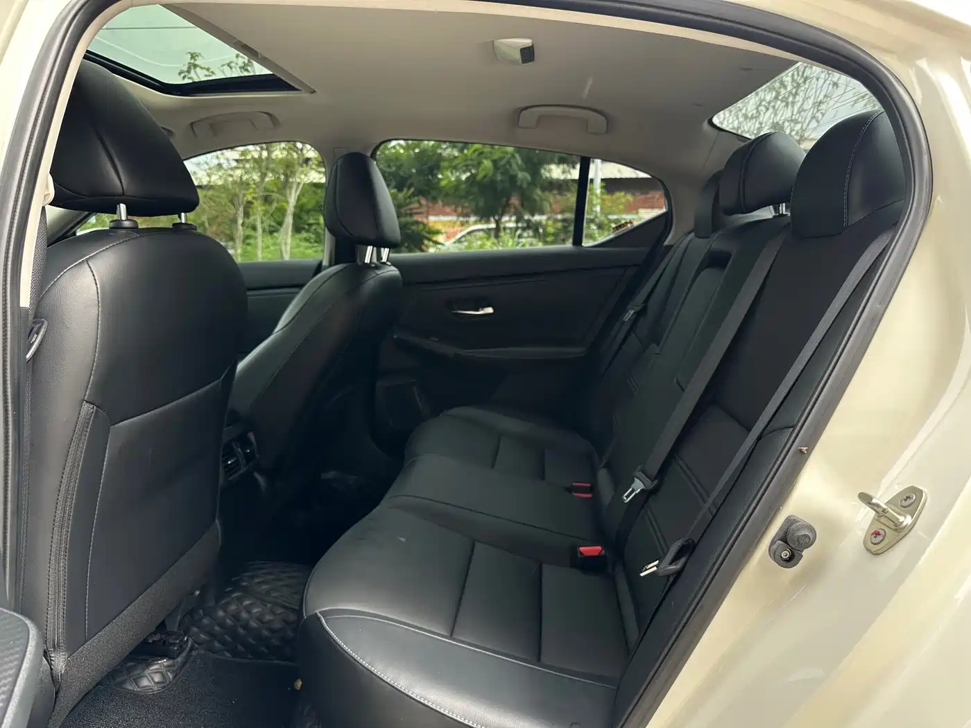 Nissan SYLPHY, миниатюра 6