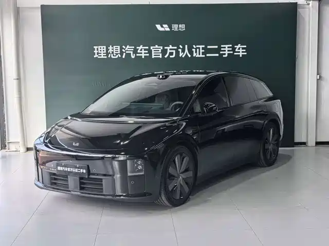 Li Auto i6 2025
