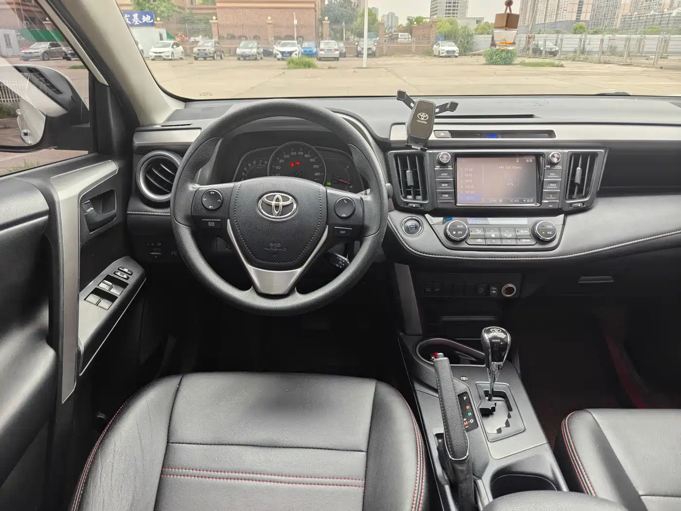 Toyota RAV4 Rongfang 2016 2.0L CVT 2WD Comfort (China V) фото 14