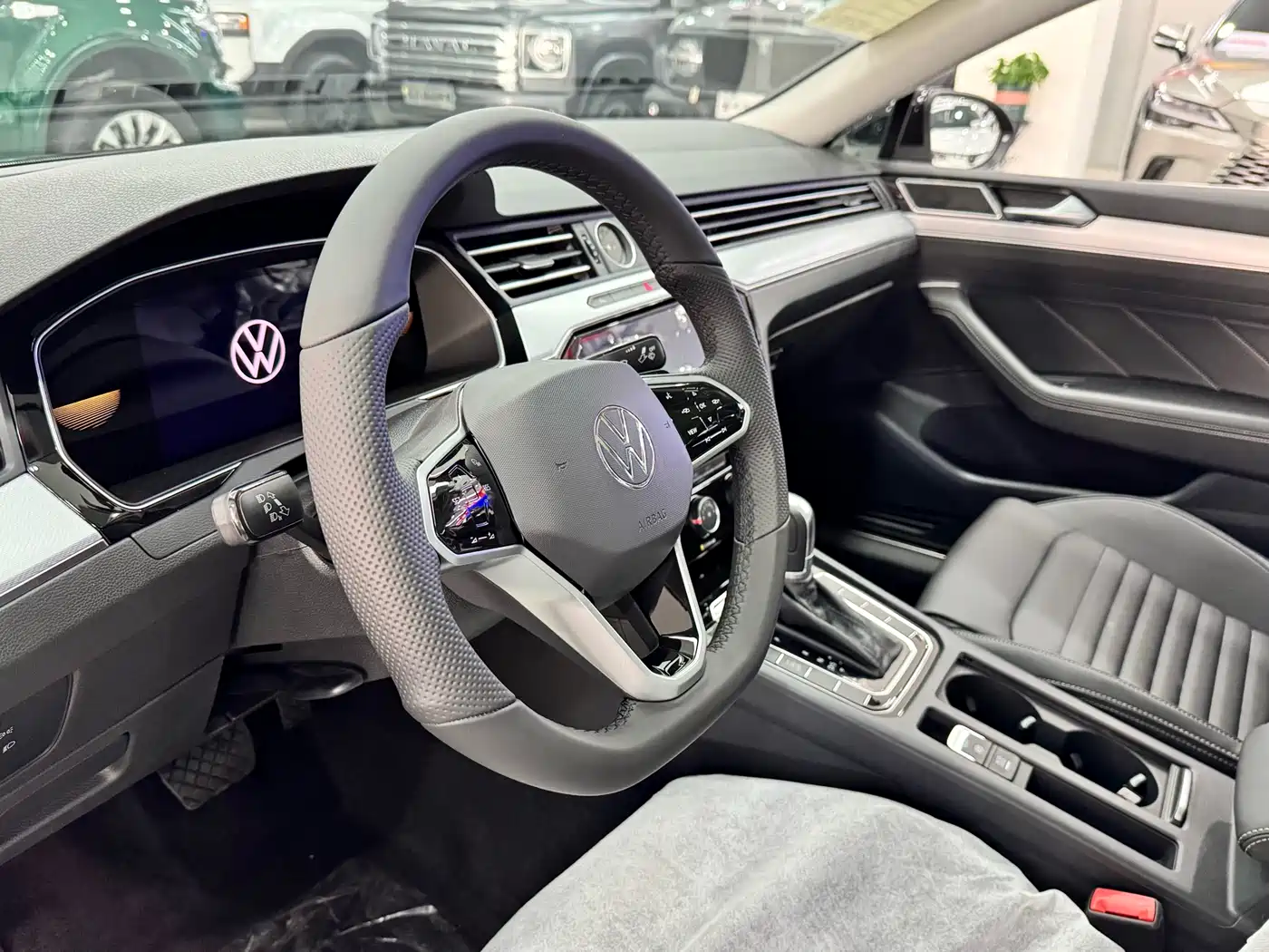 Volkswagen Magotan 2025 Popular Edition 280TSI DSG Comfort фото 10