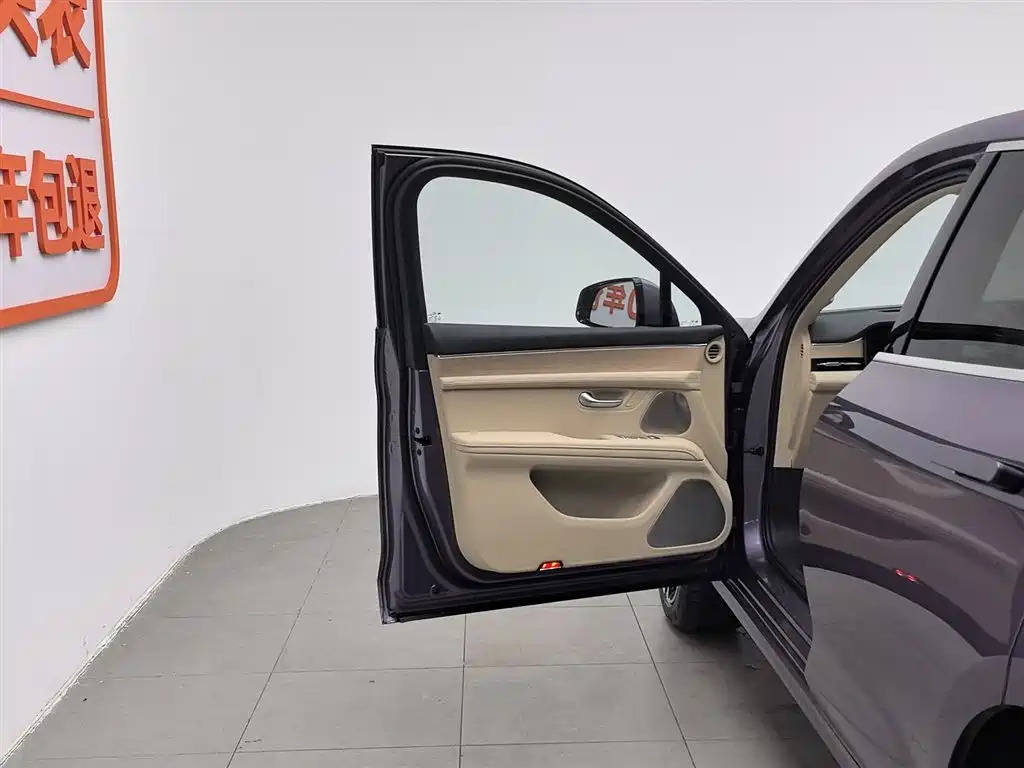 AITO Wenjie AITO M5 2025 Extended Range Ultra RWD фото 8