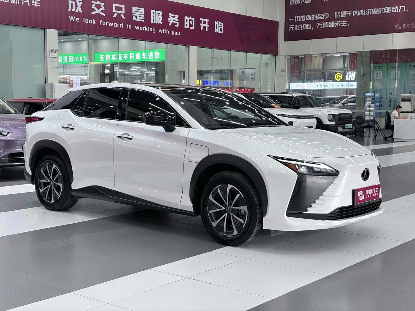Lexus RZ, миниатюра 2