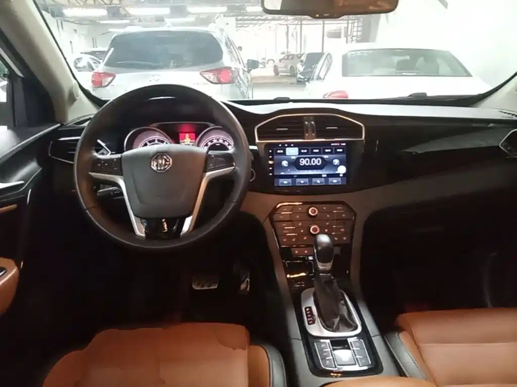 Фото 11 - MG Roewe RX5