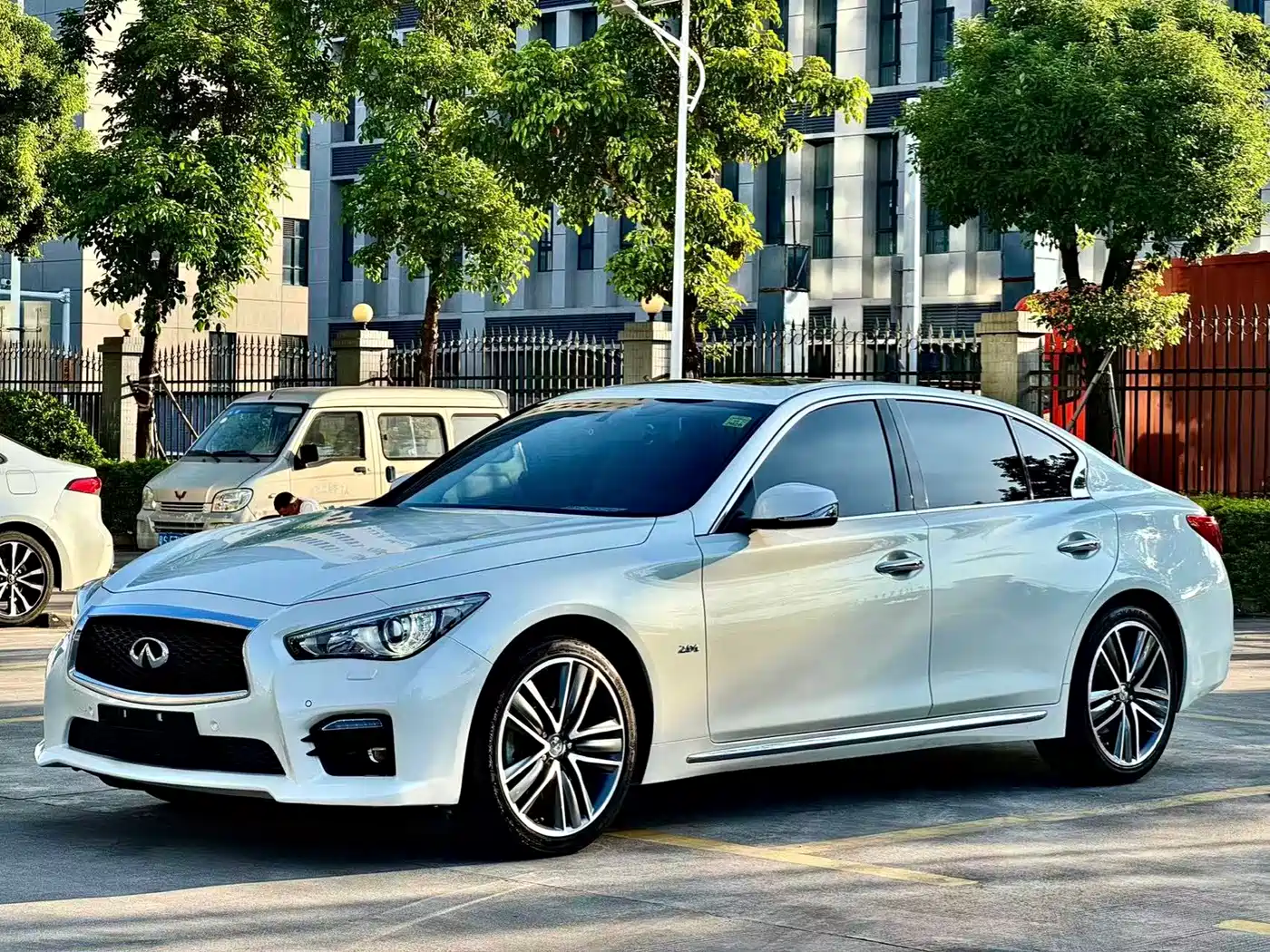 Infiniti Q50L 2015 2015 2.0T Sport