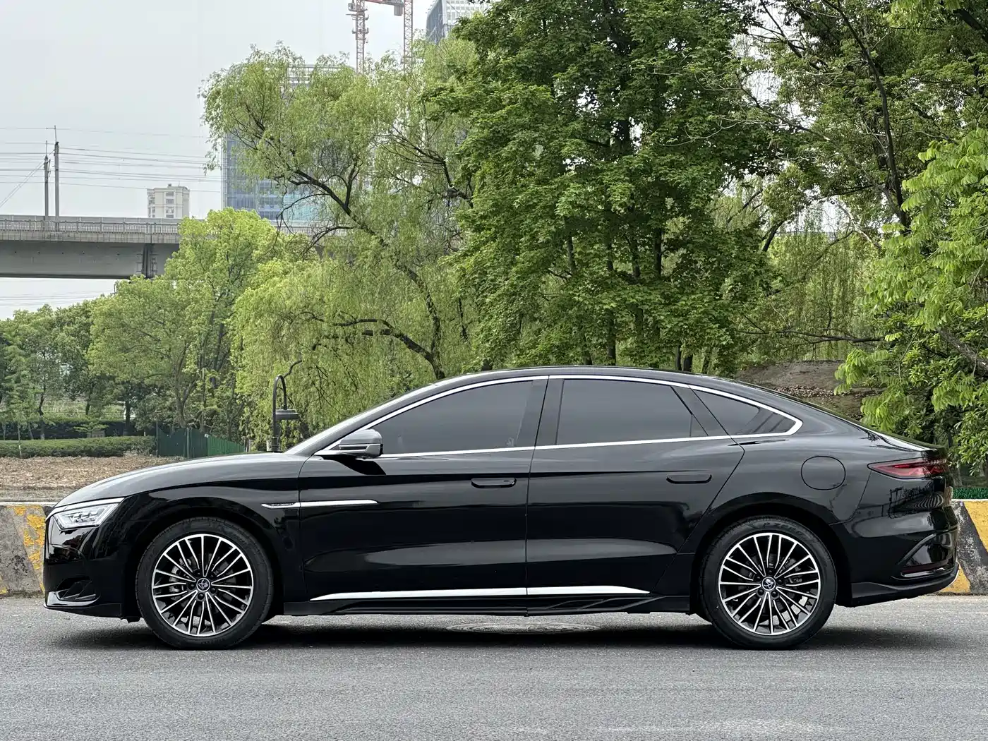 BYD HAN