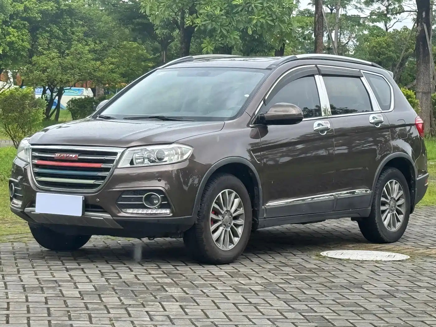 Photo 1 - Haval H6
