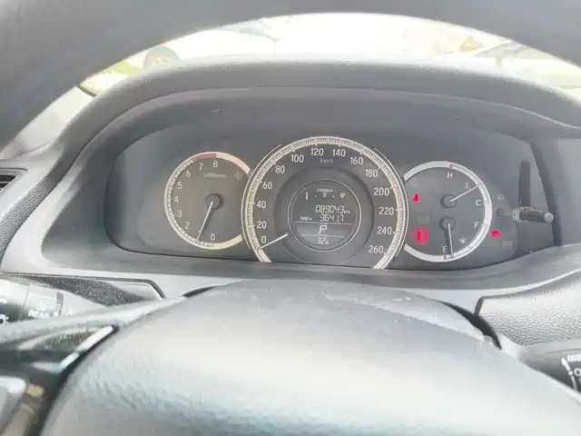 Honda Accord 2016 2.0L Comfort Edition — фото 4