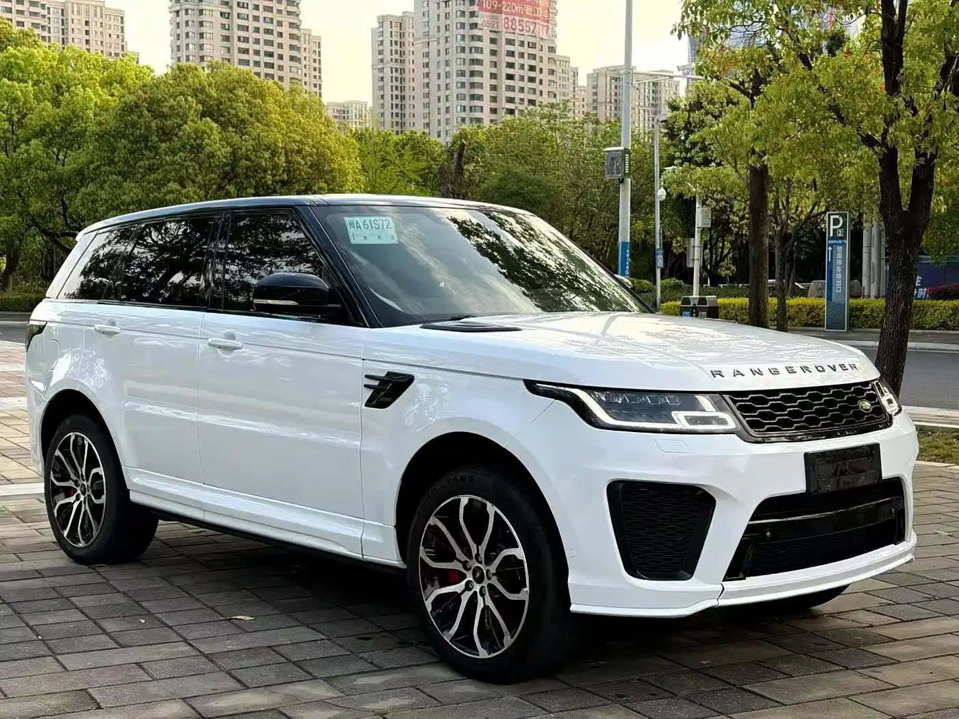 Land Rover Range Rover Sport 2014 3.0 SC V6 HSE фото 3