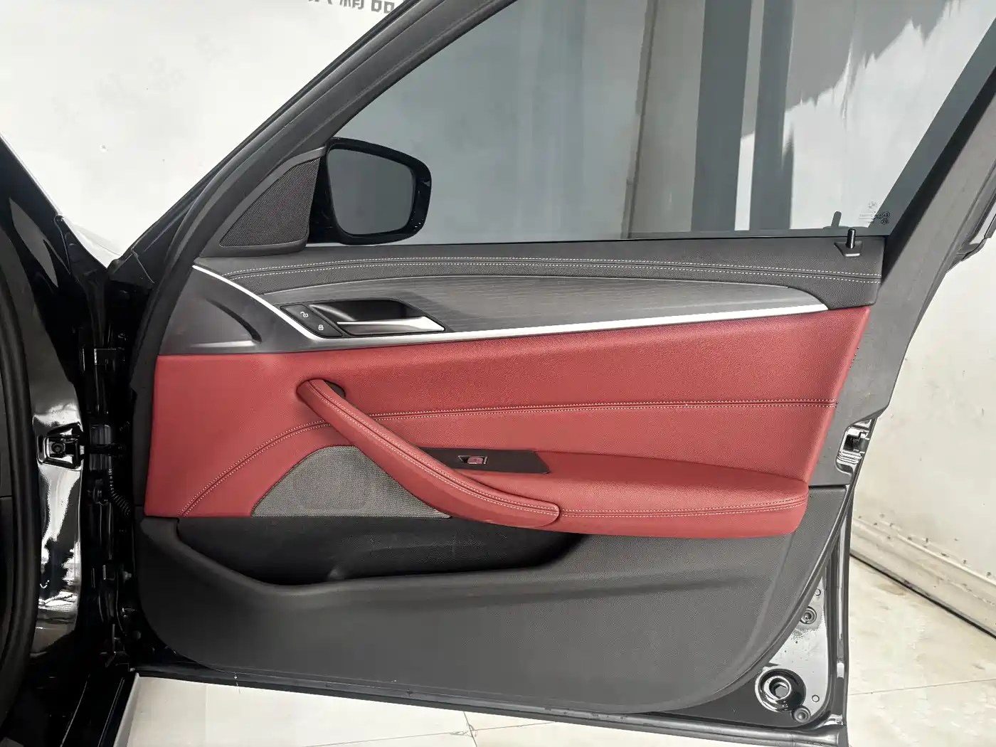BMW 5 Series New Energy 2022 Model Second Facelift 535Le M Sport Package фото 25