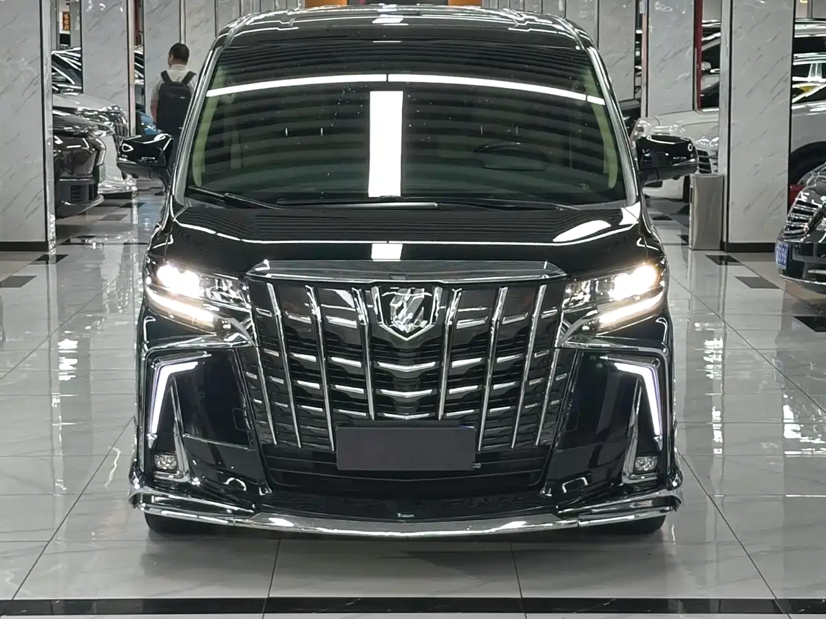 Toyota Alphard 2018 Facelift 3.5L Premium Edition фото 2