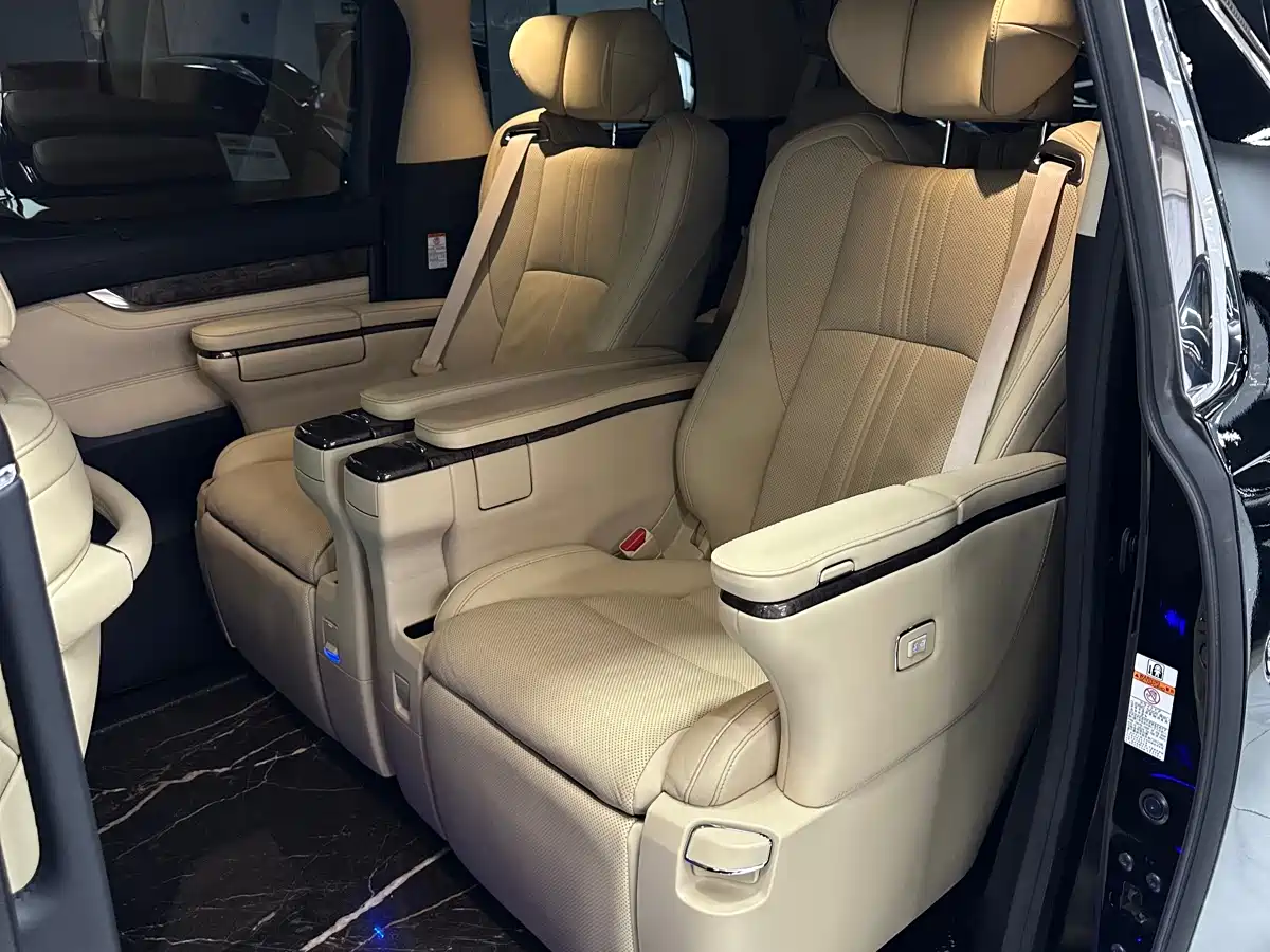 Toyota Alphard 2018 Facelift 3.5L Premium Edition фото 9