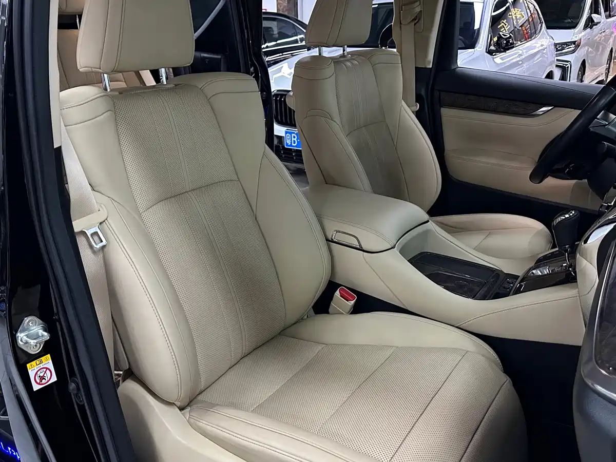 Toyota Alphard 2018 Facelift 3.5L Premium Edition фото 16