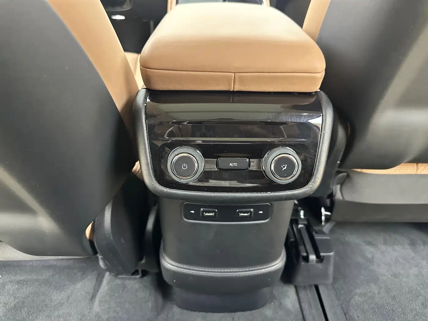 NIO ES8 2018 2018 Founder Edition