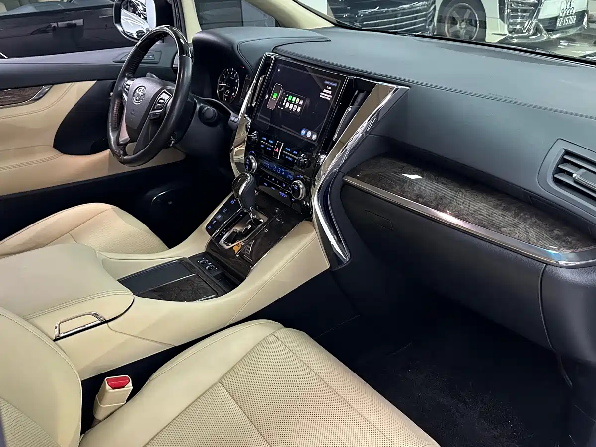 Toyota Alphard 2018 Facelift 3.5L Premium Edition фото 15
