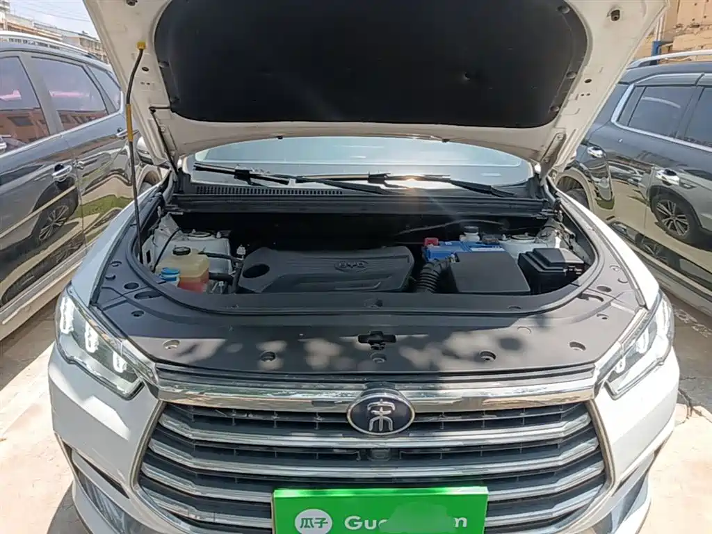 Photo 20 - BYD Song Pro