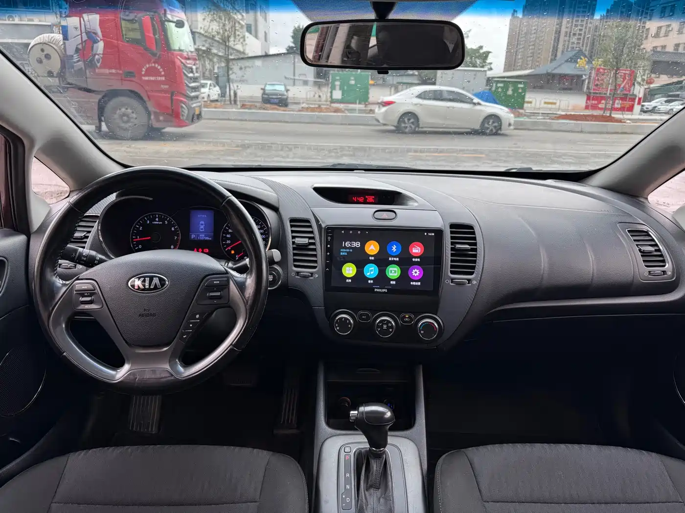 Kia K3 2015 1.6L Automatic GLS фото 4