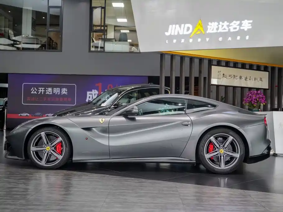 Ferrari F12berlinetta 2015 2013 6.3L Standard