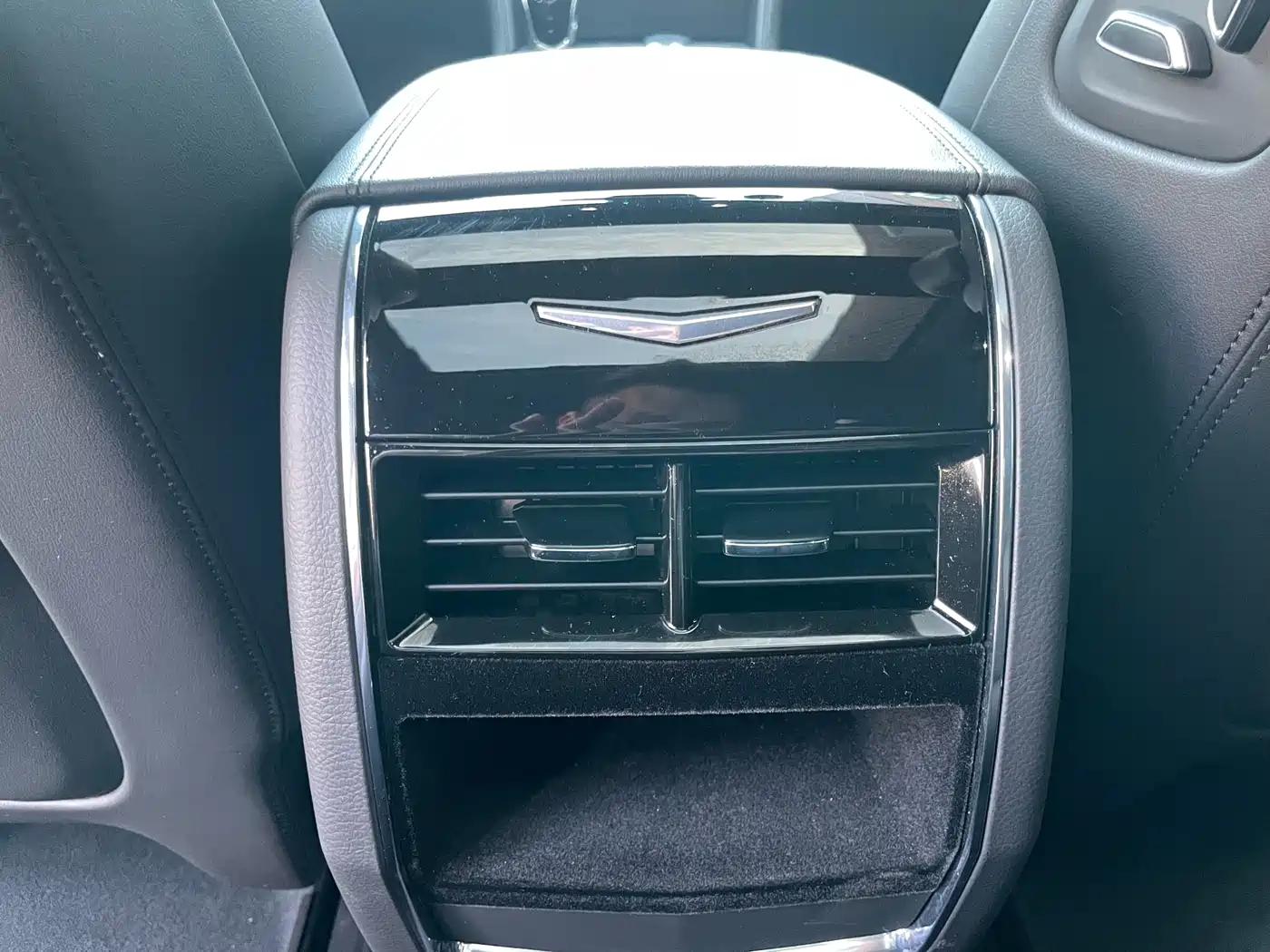 Cadillac CT6 2022 28T Style фото 25