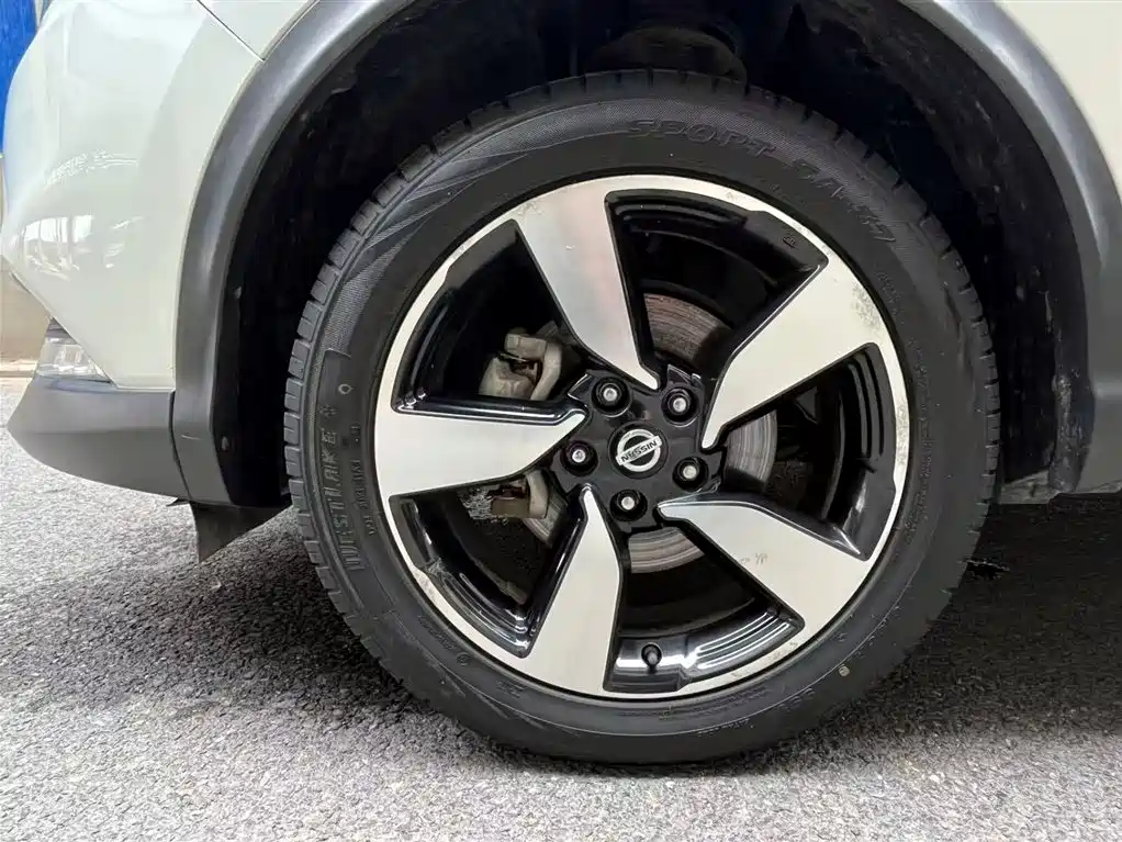  Nissan Qashqai 2017 2.0L CVT Smart Edition (China V) 6