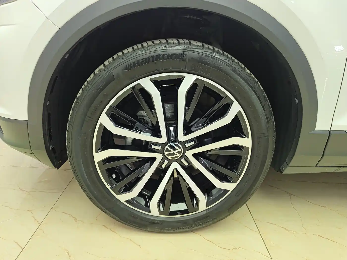 Volkswagen T-ROC 2021 Facelift 280TSI DSG 2WD Comfort Smart Connect Edition фото 8