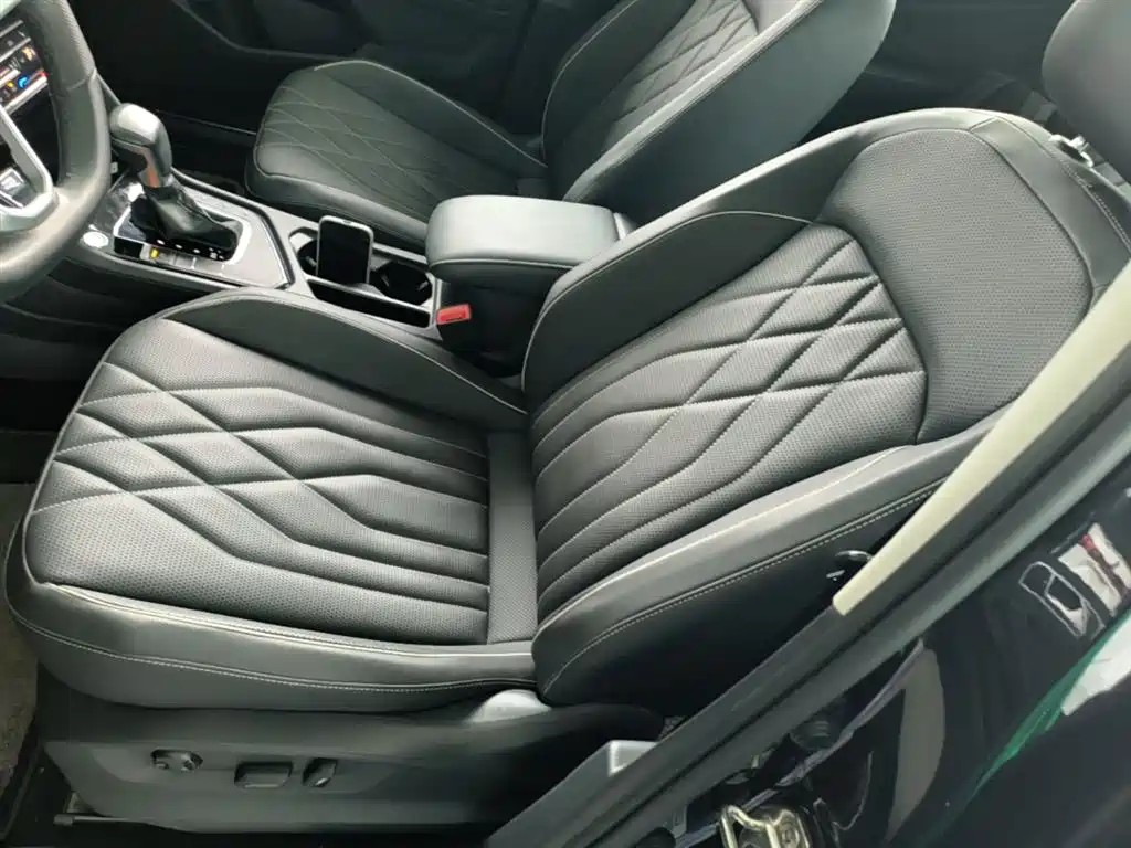 Volkswagen Tiguan L 2024 330TSI Automatic 2WD R-Line Premium Enjoyment Edition фото 22