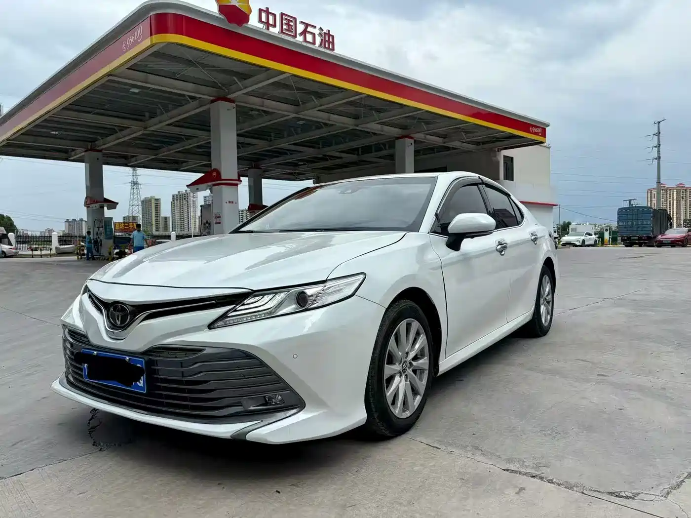 Фото 1 - Toyota Camry