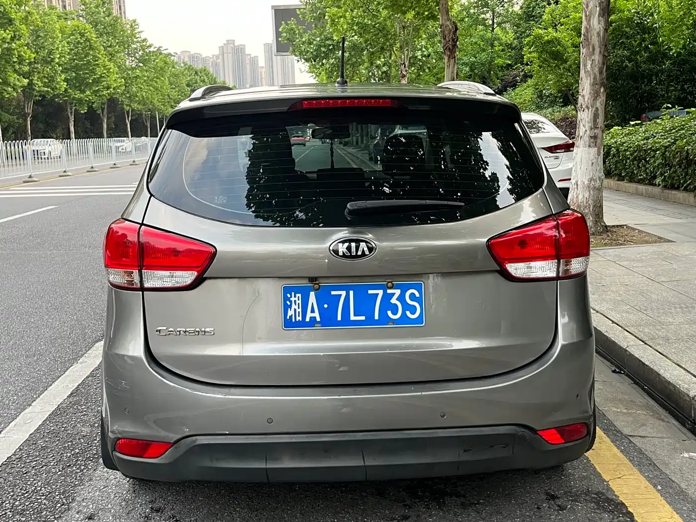 Kia Carens 2013 2.0L 7-Seat Auto Standard China IV фото 4