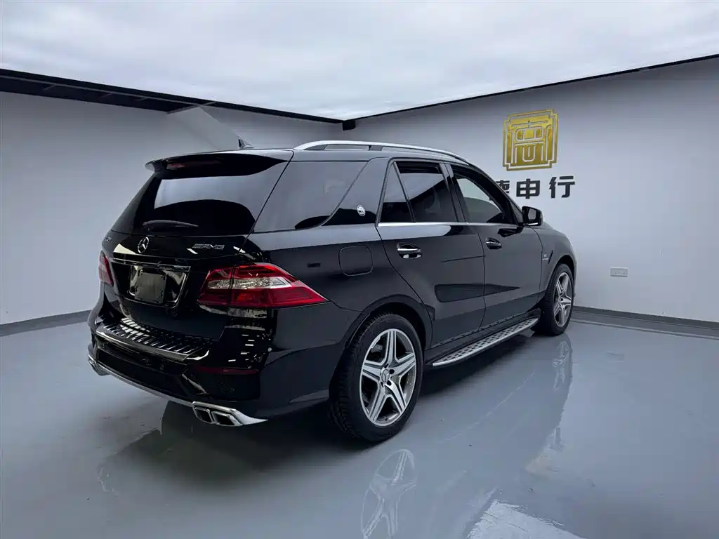 Mercedes-Benz M-Class AMG 2015 AMG ML 63 фото 6
