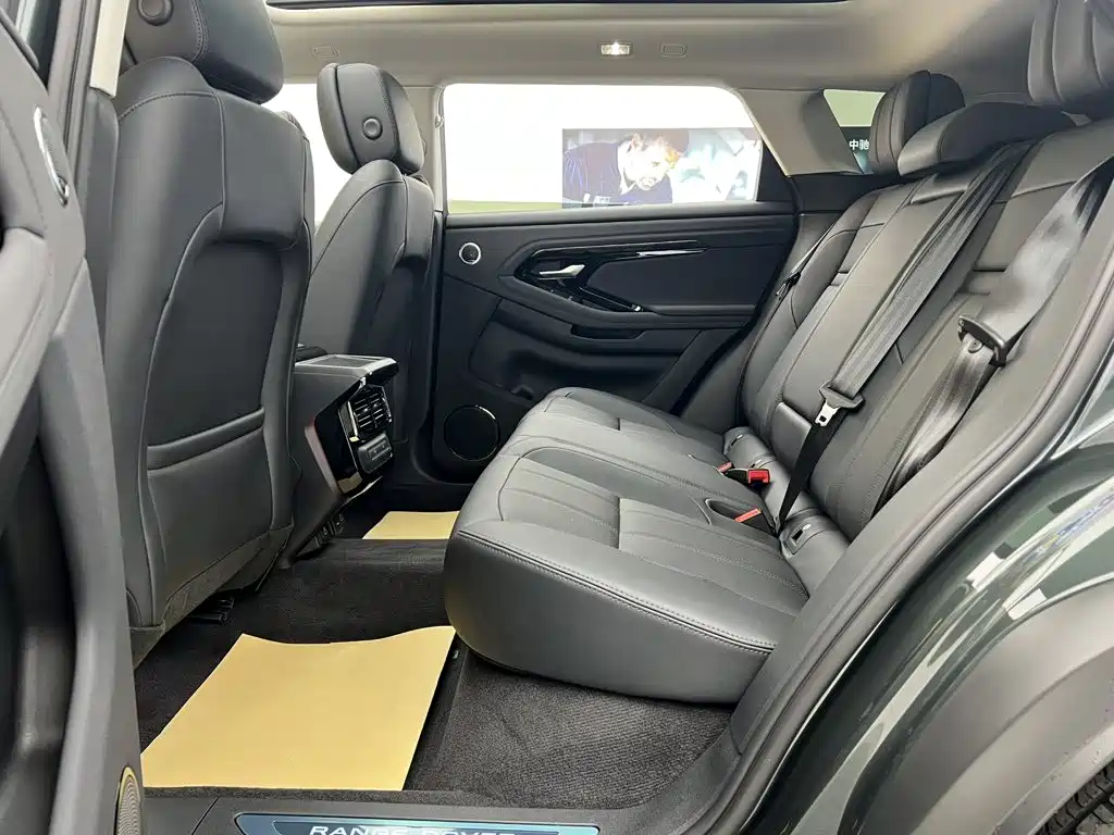 Land Rover Range Rover Evoque 2026 2026 Range Rover Evoque L SE