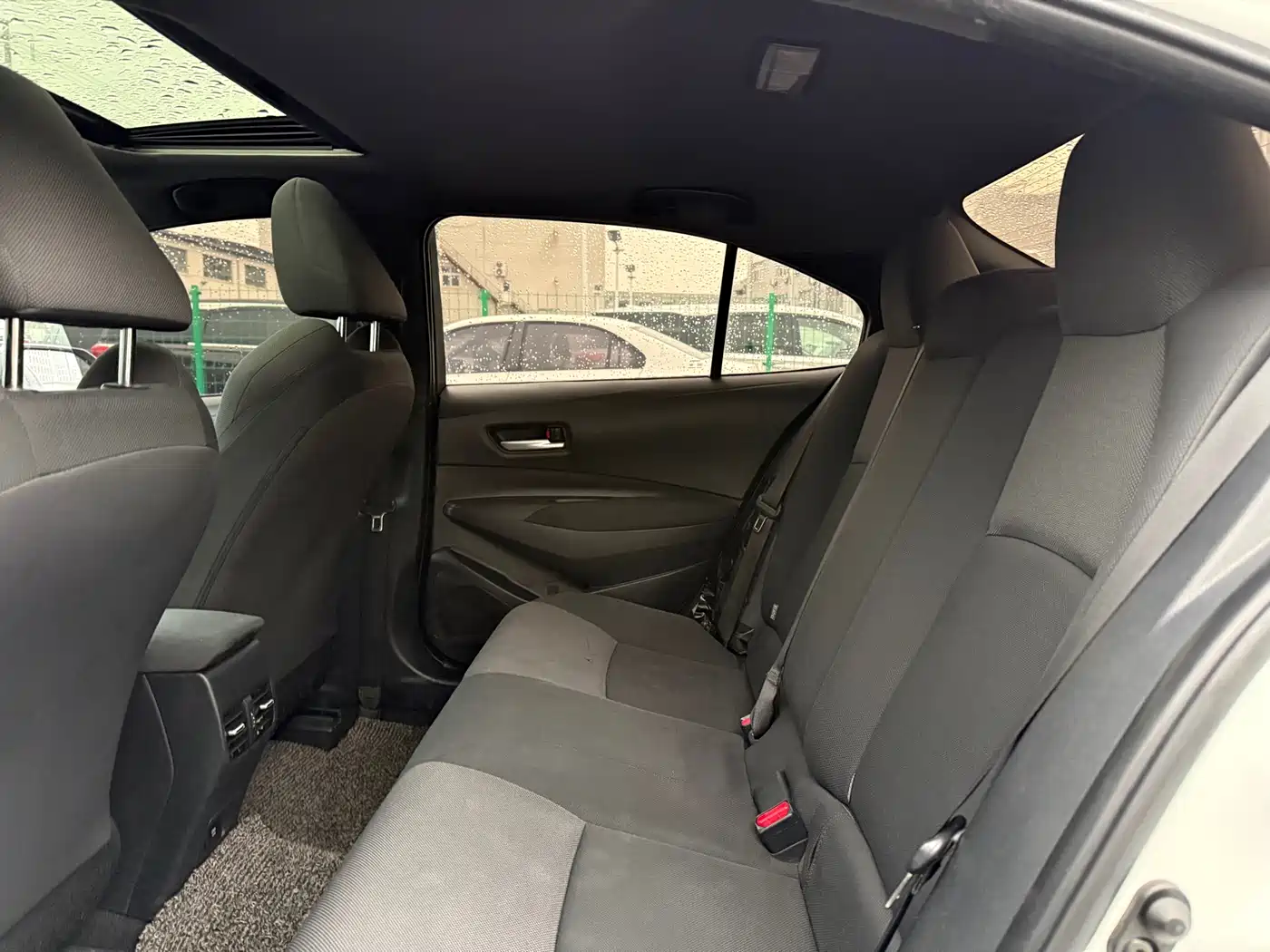 Toyota Levin 2022 Dual Engine 1.8H E-CVT Luxury Edition фото 16