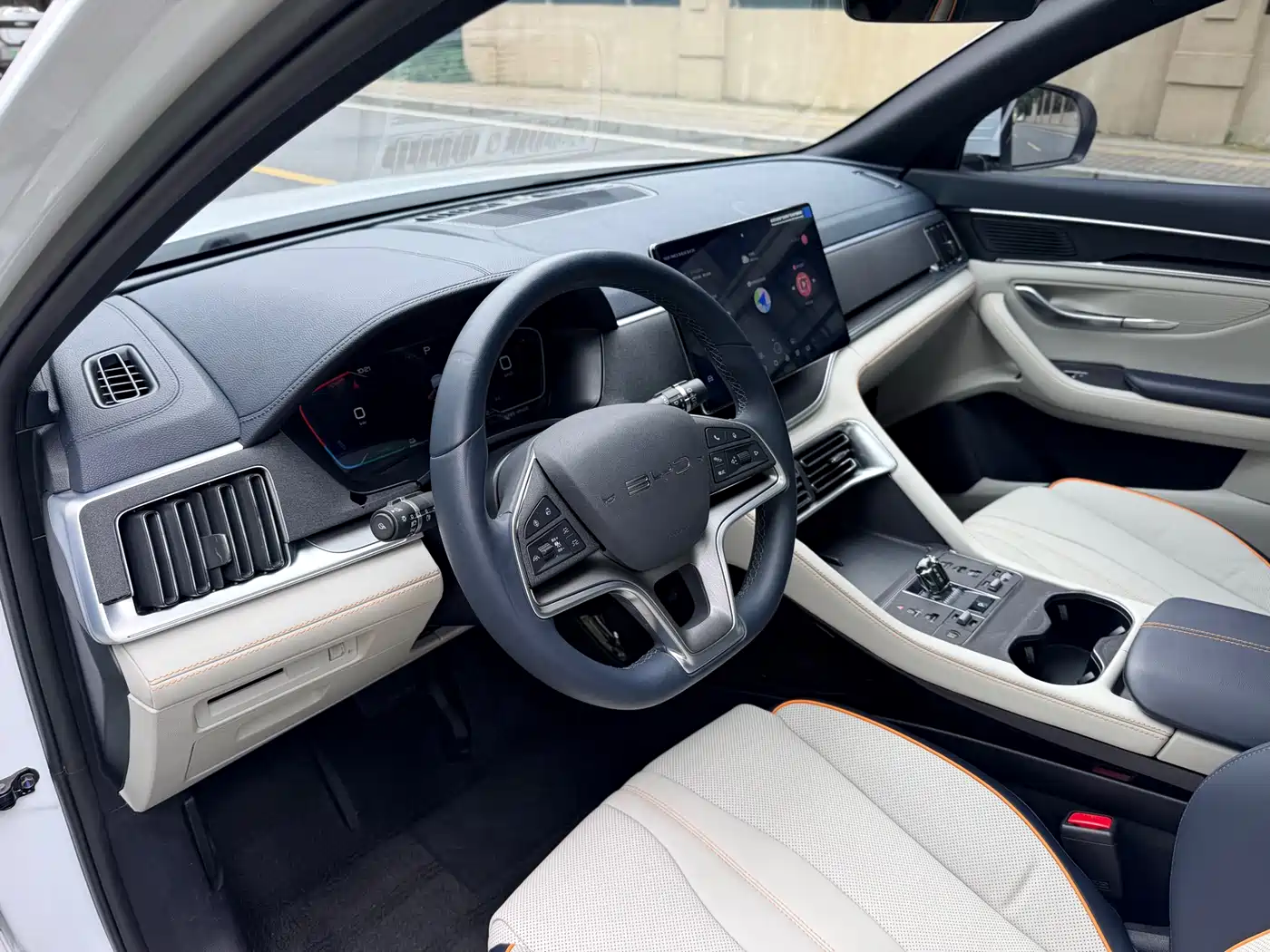 BYD Song PLUS PHEV 2023 Champion Edition DM-i 110KM Flagship PLUS фото 10