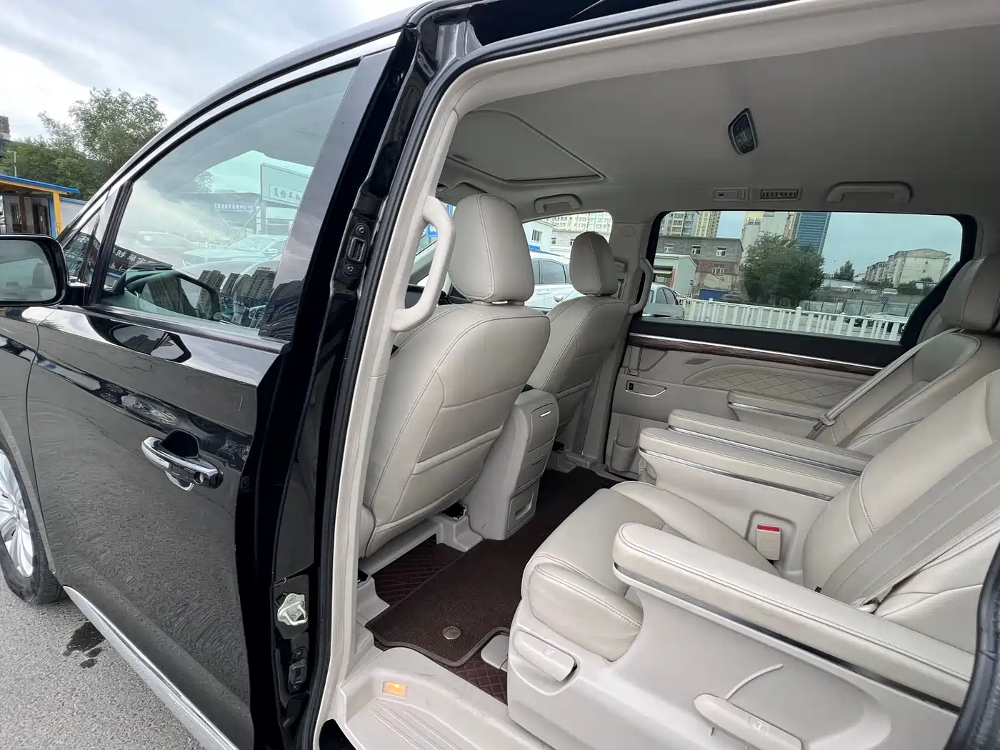 GAC Trumpchi Trumpchi M8 2018 2018 320T Exclusive Edition