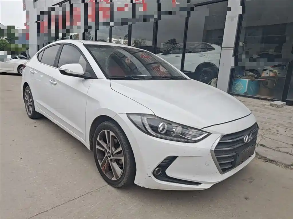 Hyundai Elantra 2016 Model 1.6L Automatic Smart Elite фото 4
