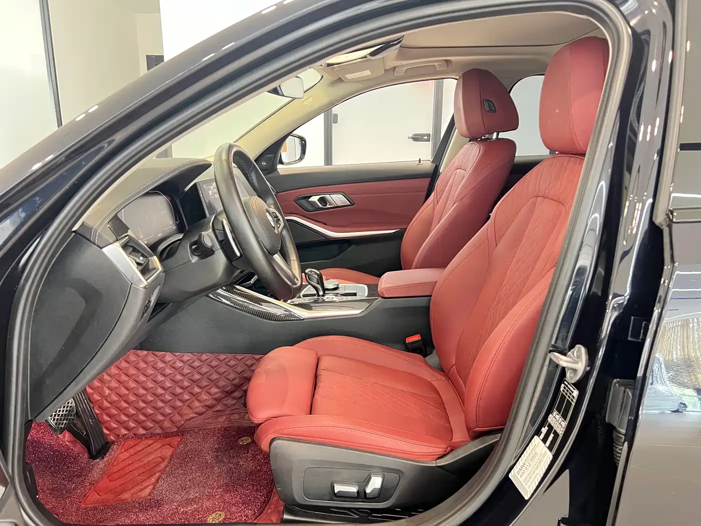 BMW 3 Series 2022 325i M Sport Shadow Edition фото 5