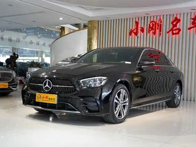 Mercedes-Benz E-Class 2023 E 260 L Sport — фото 2