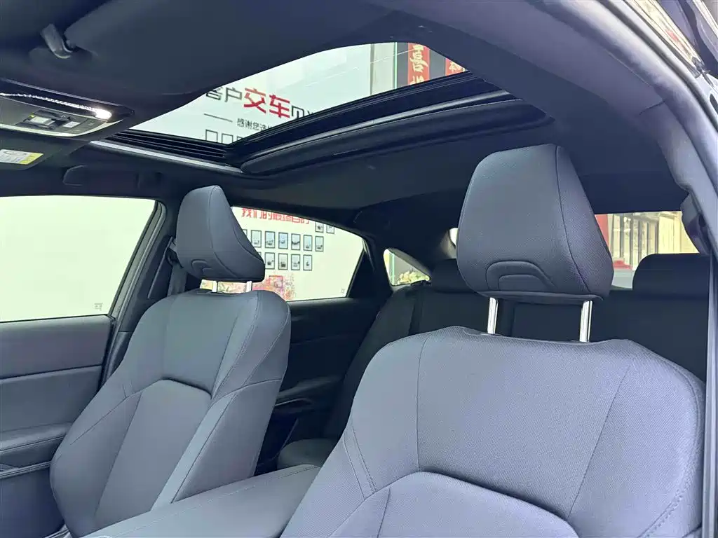 Toyota Avalon 2024 Model 2.0L Progressive Edition фото 27