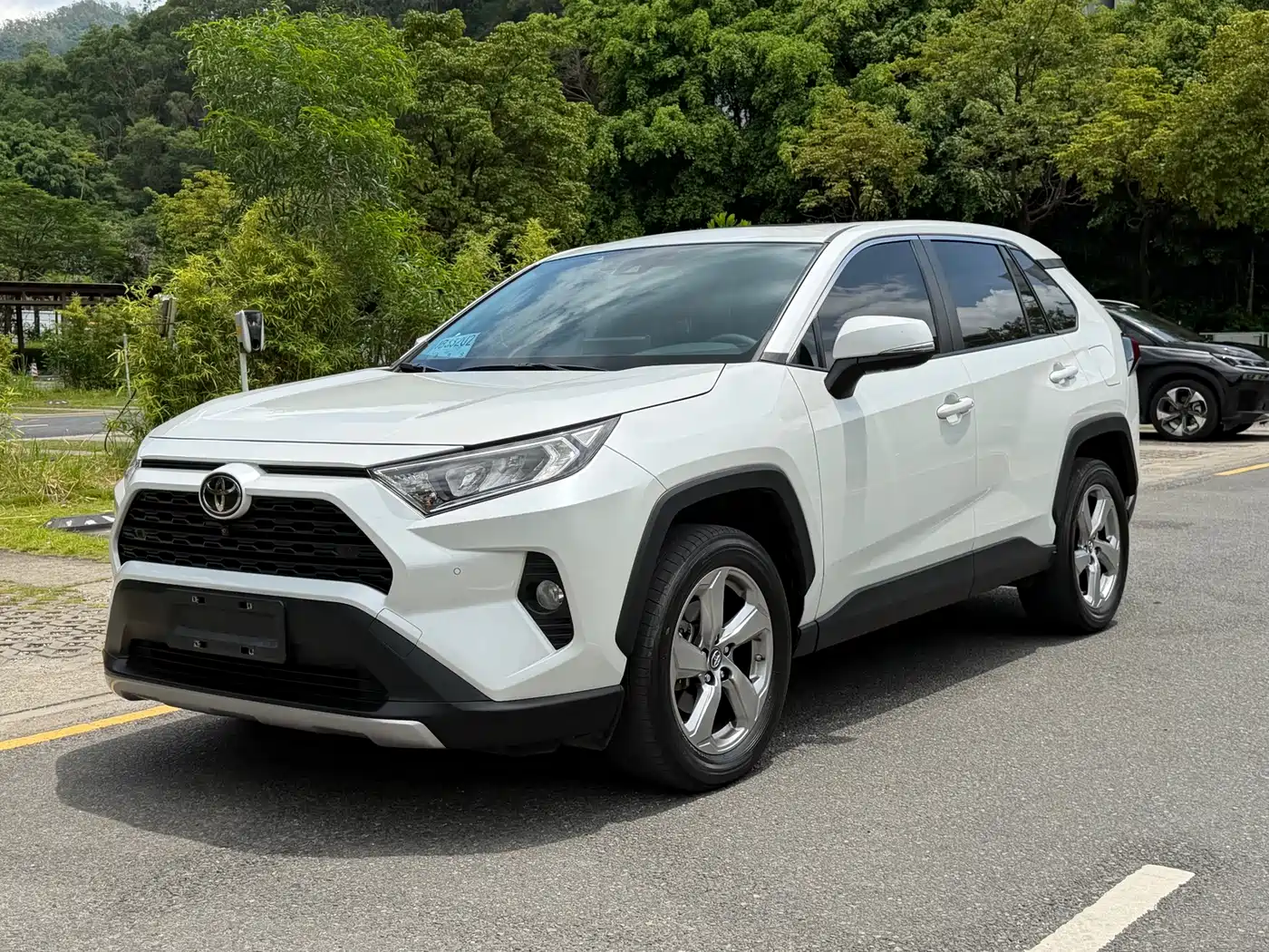 Фото 3 - Toyota RAV4