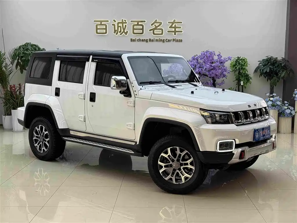 BAIC ORV Beijing Offroad BJ40 2025 2024 2.0T Urban Hunter Glory Edition