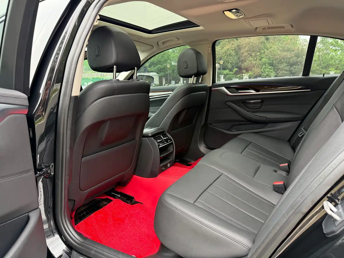 BMW 5 Series 2018 525Li Luxury Package фото 10