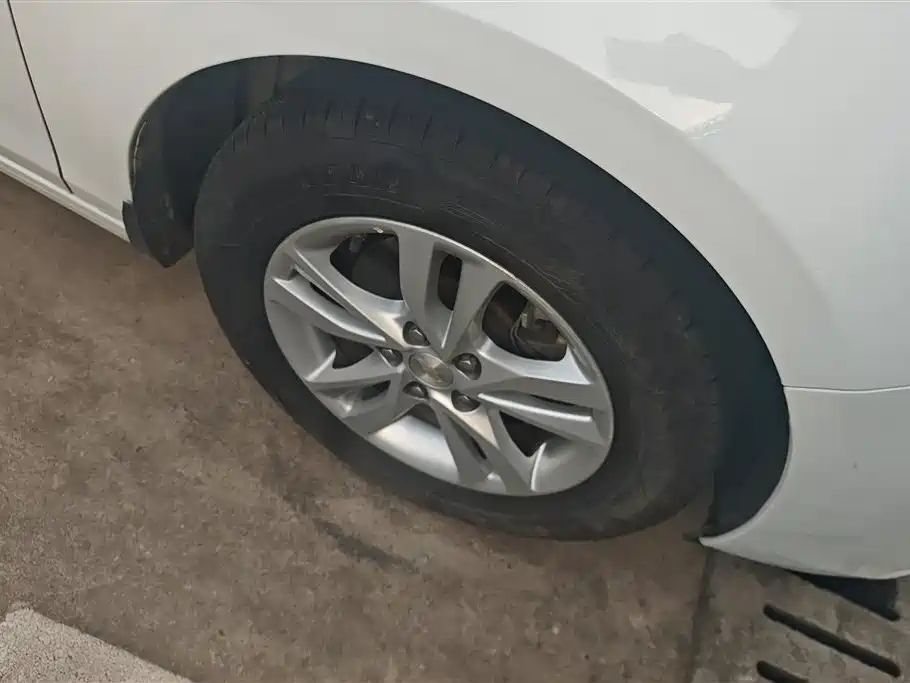 Chevrolet Cavalier 2019 320 Auto Sunroof Enjoyment Edition фото 6